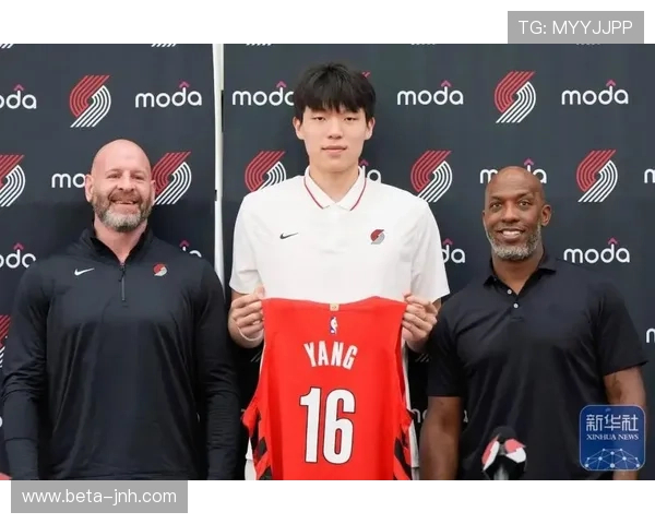 杨瀚森迎战萨博尼斯 国王全员待命欲擒开拓者核心对决引爆焦点